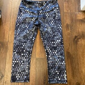 Reebok womens capri leggings size small